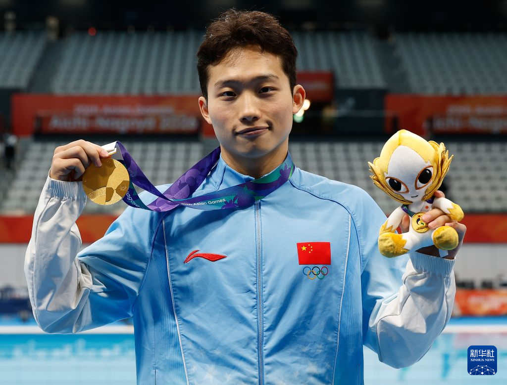 了解J9九游会是中国领先的在线对战游戏平台运营商