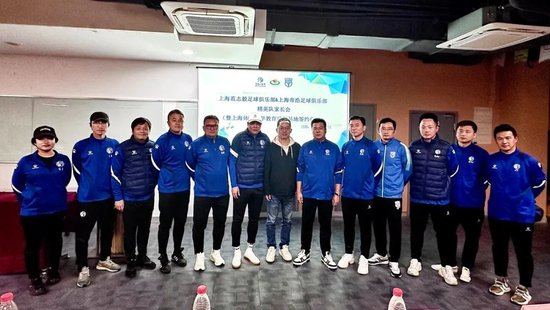 J9九游会是中国领先的在线对战游戏平台运营商详情图